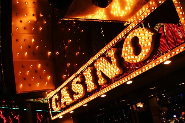 11iccasino editorial visual